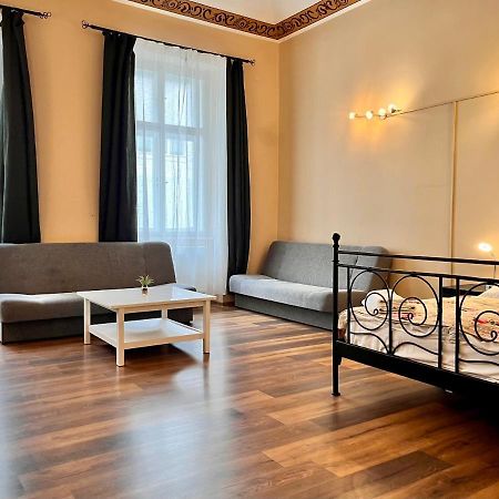 Casa Italia Aparthotel Prague Ngoại thất bức ảnh